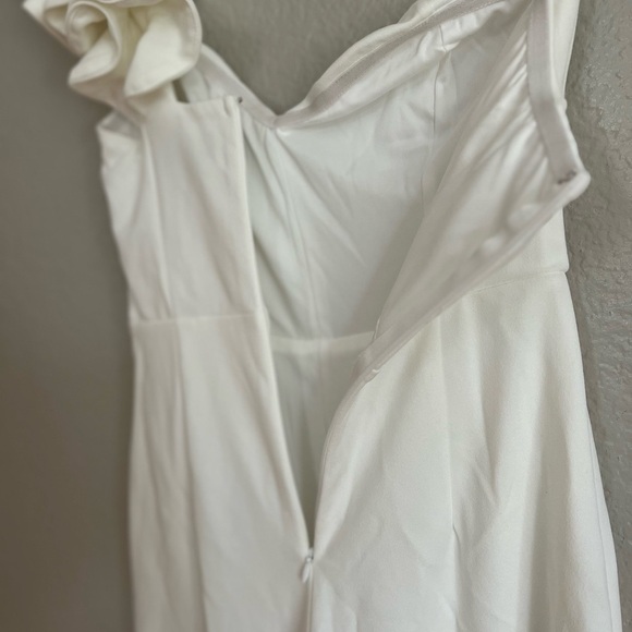 NWOT White One-Shoulder Ruffled Jumpsuit - Picture 5 of 8